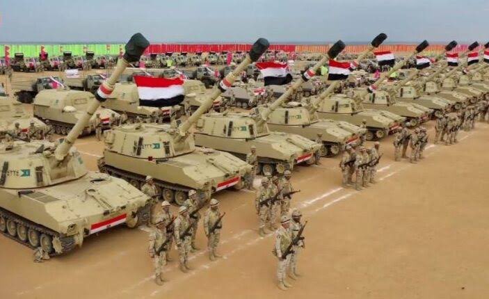 MyPalestine0's tweet photo. الجيش المصري يبدأ بتعزيز قواته بشكل كبير على حدود رفح تجهيزًا لعملية عسكرية إسرائيلية على رفح، لمنع اي عملية نزوح فلسطيني باتجاه مصر! https://t.co/rrPM93Ot6s