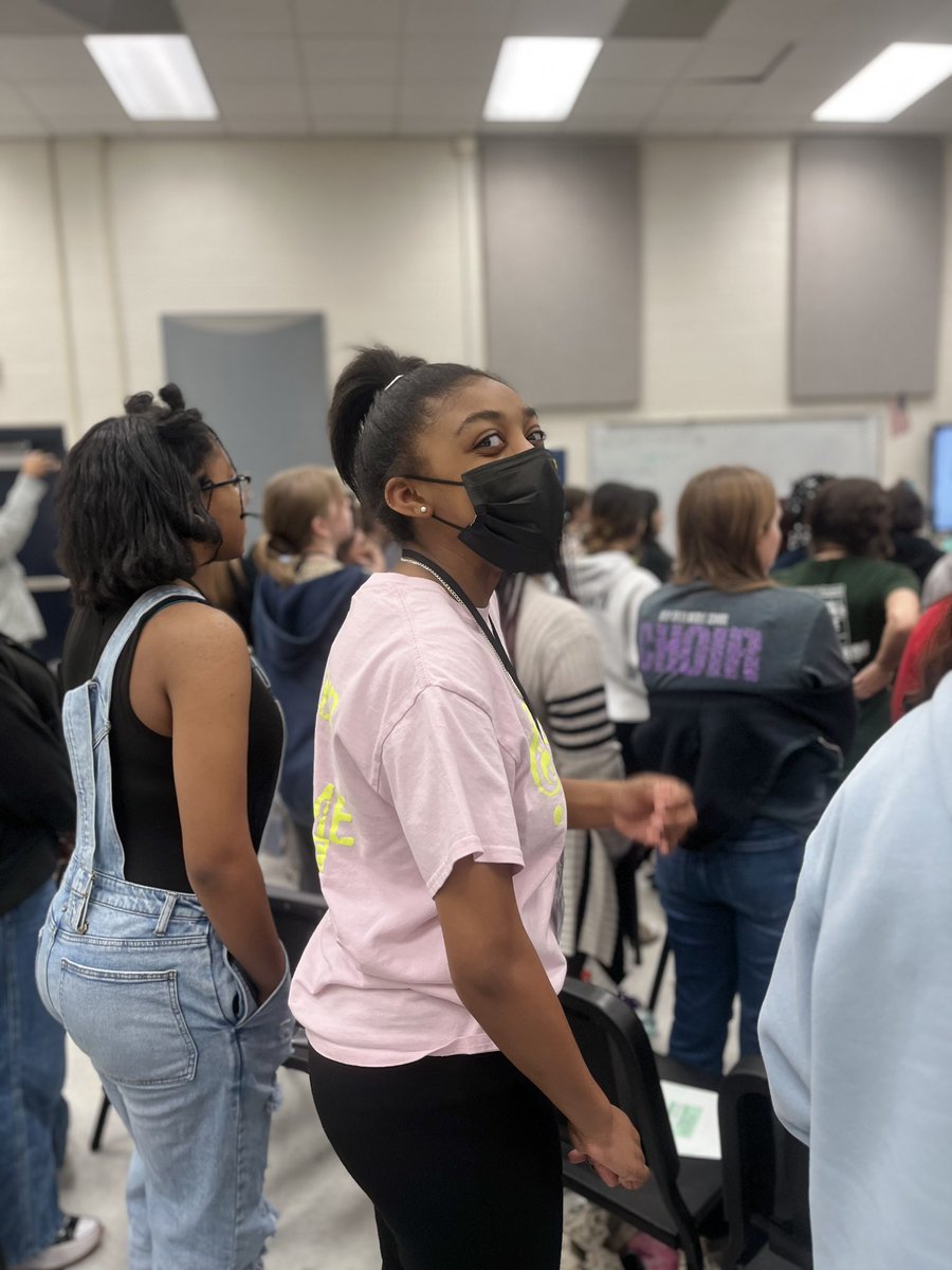 OscarSmithMS's tweet photo. Our chorus students are repping OSM at district chorus today!! #treblemakers https://t.co/nAkfxvY2pH