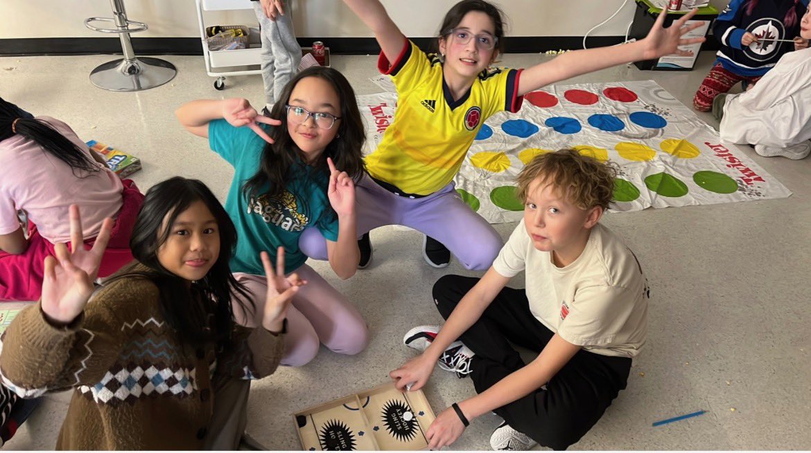 St.JOArcsd tweet media