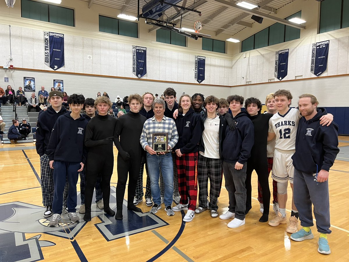 MonomoySharks's tweet photo. Boys hoop beat Cohasset 61-44 on a night where we recognized the amazing fall seasons of our Varsity Boys Soccer and Varsity Field Hockey teams! @PrincipalJPo @MonomoySchools @MonomoyAT @BradJoyal @sportsCCT https://t.co/Zg0xU9bs0o