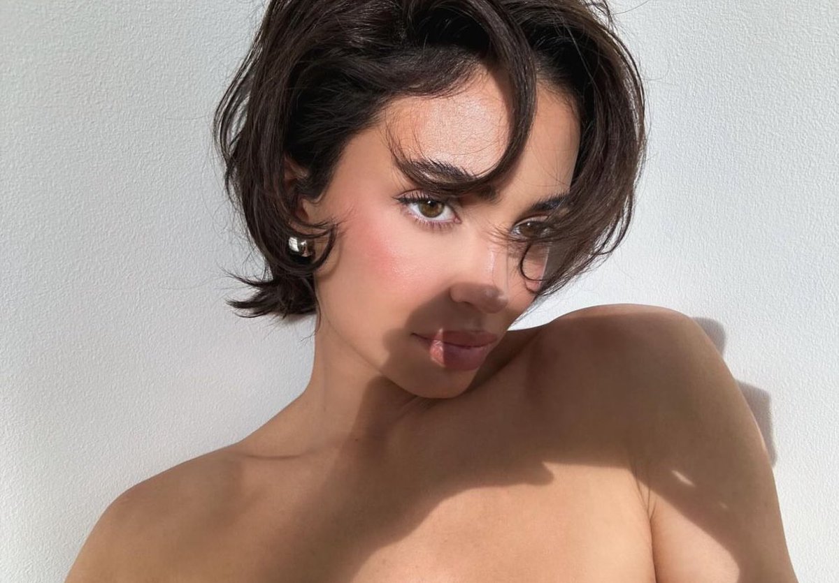 PopBase's tweet photo. Kylie Jenner shares new selfie: “kris jenner is quaking”

Kris responds: “you’re not even the fart” https://t.co/U44ogQHrkB