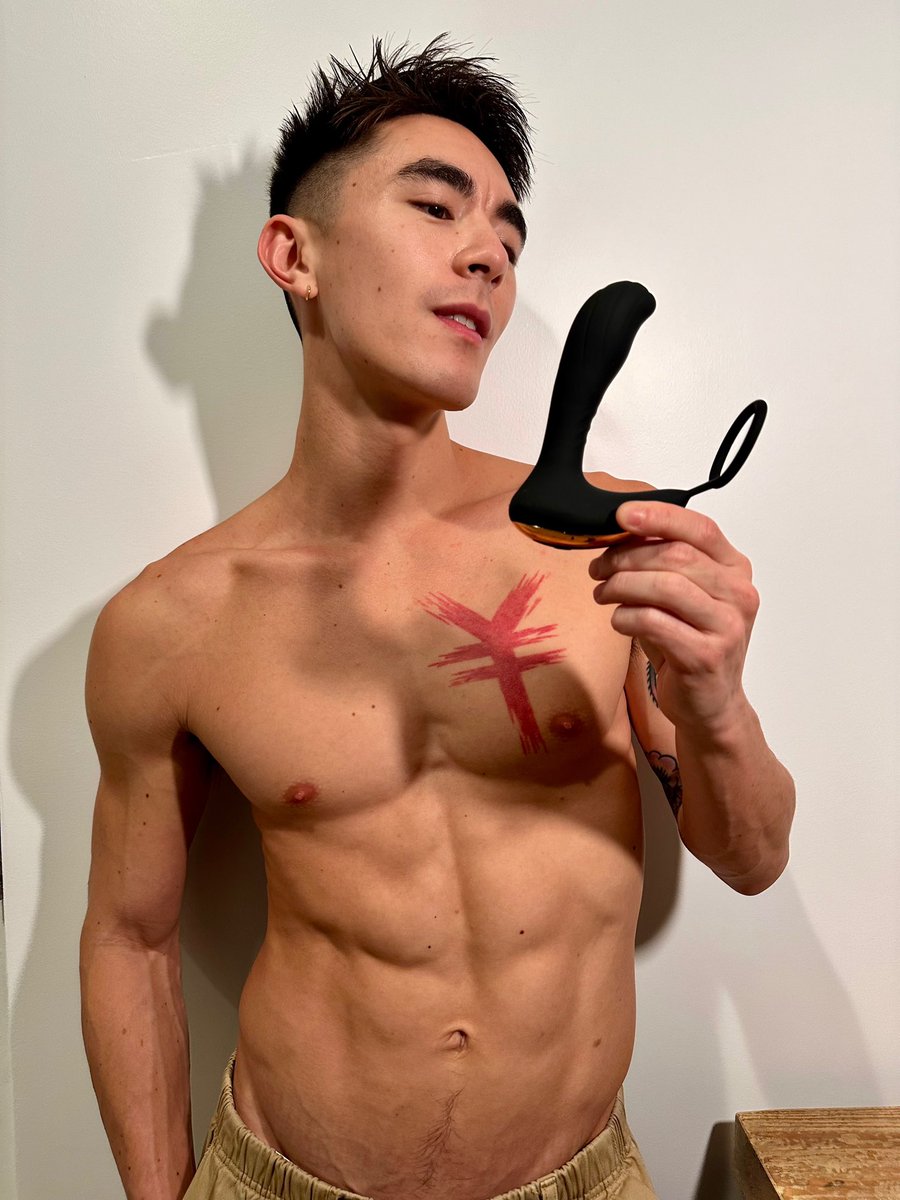 sex toy giveaway!  i'm hooking everyone up with free sex toys or gift  cards to closet sex toys @notagaysexshop ! just sign up now with your email  and get a
