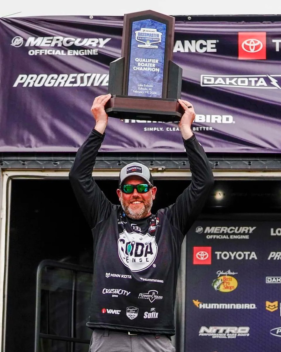 HumminbirdFish's tweet photo. Congratulations to Humminbird and Minn Kota pro, Adam Rasmussen for taking home the B.A.S.S. Nation Qualifier victory on Humminbird's home shores of Lake Eufaula. #Bassmaster #LakeEufaula #BassFishing #HumminbirdPro #MinnKotaPro https://t.co/crIom0i5iC
