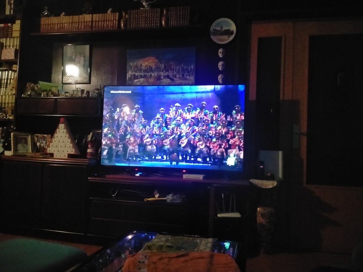 BenitezElsy's tweet photo. Hola desde el Principado de Andorra Europa disfrutando del Carnaval de Cádiz , viva el Carnaval #SomosMasCarnaval https://t.co/FK6dHtJe2I