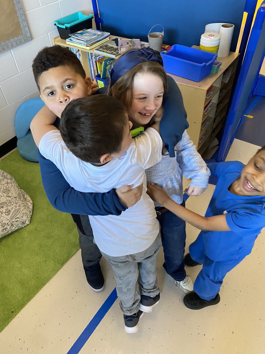 MissStepanek's tweet photo. That moment when your classmate wins the writing contest! We are so proud of this lion! 💙☀️📝 #lane126 #weare126 https://t.co/IVqeM8JdS5