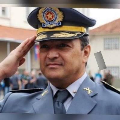 SergioAJBarrett's tweet photo. Esse é o coronel Homero, Ex-Presidente da ICMBio sob o INELEGÍVEL, que está Agora ESPALHANDO um FALSO COMUNICADO dos Clubes Militares com a Convocação de um GOLPE. 
São FAKE NEWS CRIMINOSAS para Tentar Promover Convulsão Social.         
Quando ele vai ser PRESO, @alexandre ? https://t.co/FvnwABVfRn