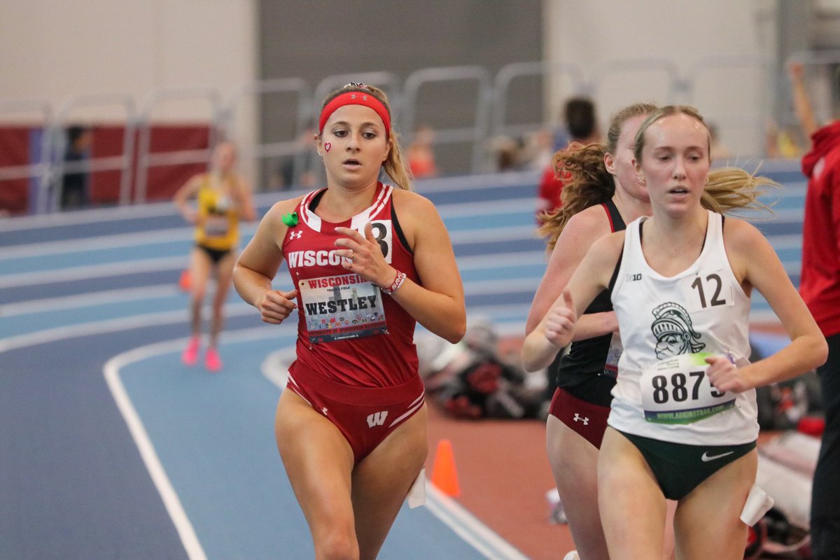 Top 10s all around in the women’s 5000 meters 👏👏👏

2. Alexa Westley - 16:23.53
3. Vivian Hacker - 16:31.96
6. Bella Jacobsen - 16:46.33