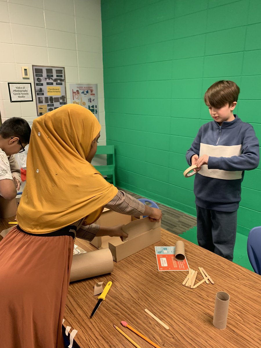 cindy_hundley's tweet photo. Our @GutermuthES @JCPSGT students love a challenge. Musical instruments, a movable frog tongue, a strong bridge, and an animal habitat were all created in the library Makerspace! Great thinkers! 💡💡💡@JCASLKY @JCPS_LMS #EmergingInnovators #ProductiveCollaborators https://t.co/a3kKkfcSYp