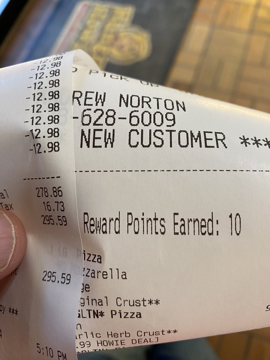 Allow me to show you the biggest crime in rewards programs. I spent almost $300 @hungryhowies and earned 10 whole rewards points! 😂