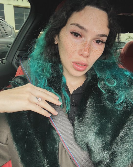 Would you marry me? https://t.co/8P6R0UGDUa