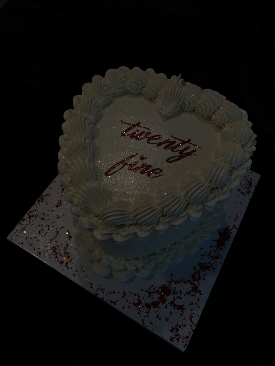 _EnjoyMySecrets's tweet image. 🖤