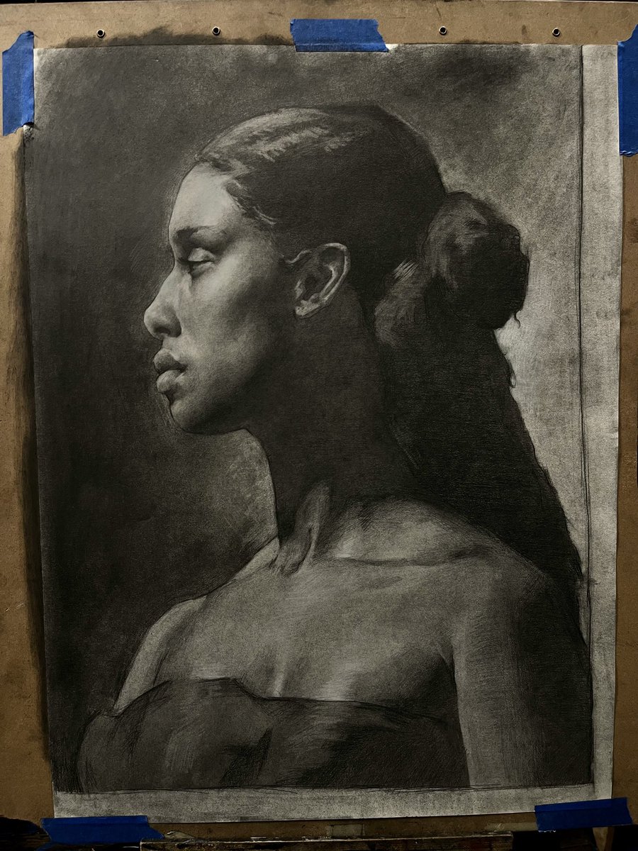 GannonMcmullen's tweet image. Wrapped up this portrait today and ready for weekend!

#fineart #nycart #omaha #art #drawing #artists #artmoots