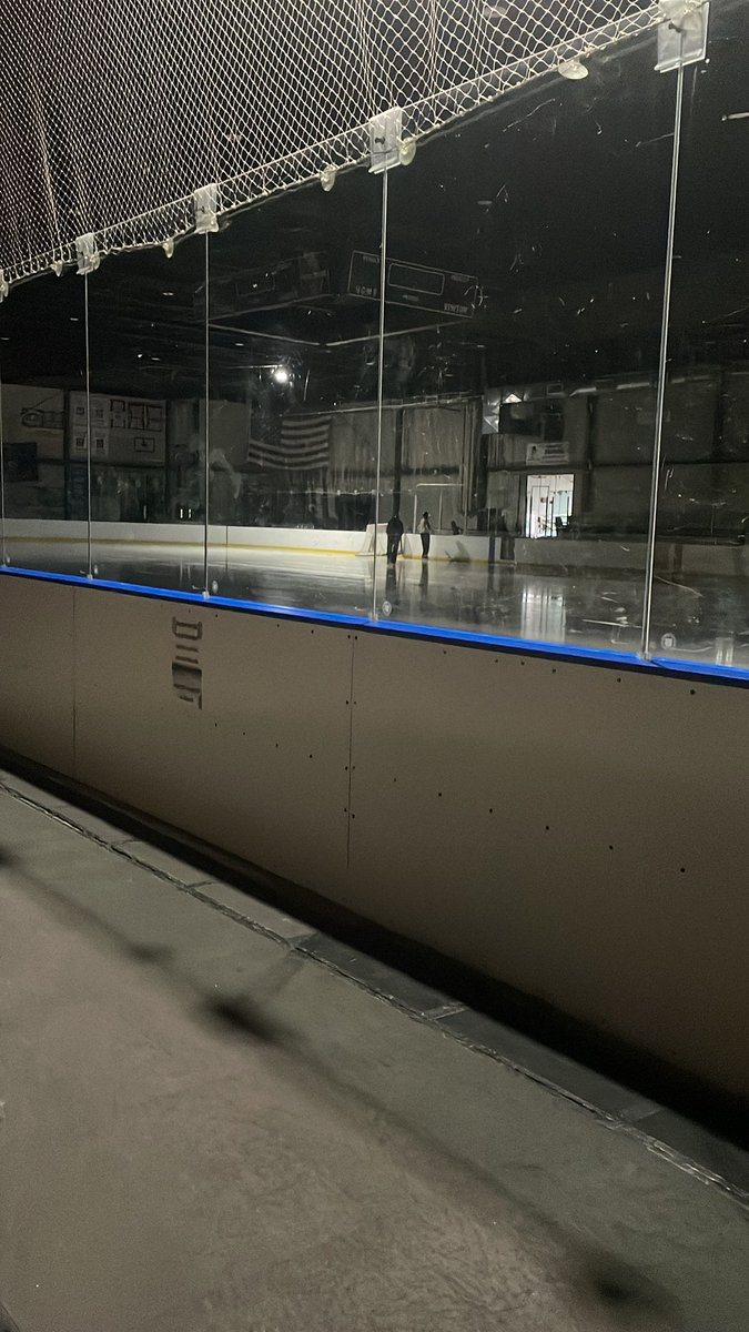 Power outage at the Baron Cup! In between the 1st and 2nd period… <a href="/cvcalivestream/">CVCA Livestream</a> <a href="/CVCAathletics/">Royals</a>