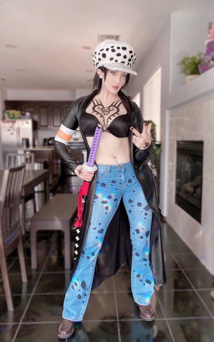 It&rsquo;s time for Trafalgar Law https://t.co/bpkemRZNq0