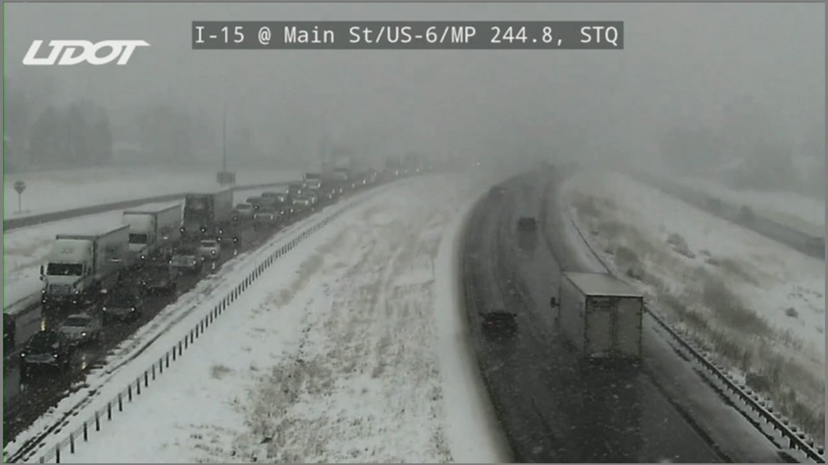 As we come up on commute hours snow showers are picking up across the state. Light road snow/slush and heavy mtn snow is expected through Saturday morning -  into Friday night for the north #utwx
<a href="/abc4utah/">ABC4 News</a> <a href="/GarrettJamesWX/">Garrett James</a> <a href="/ThomasGeboyWX/">Thomas Geboy</a>