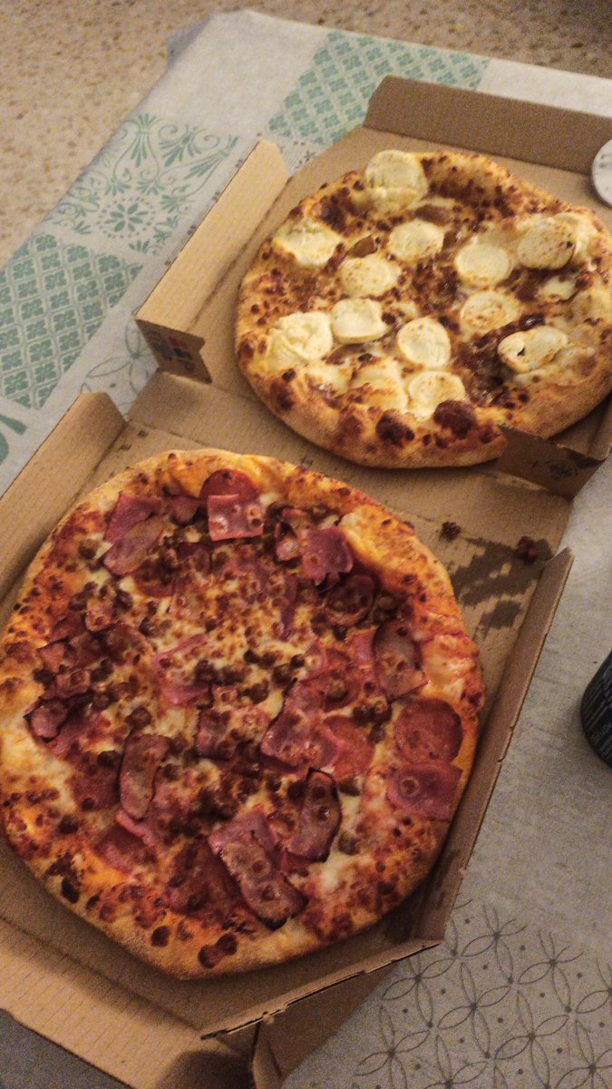 MoisesRoldan_'s tweet photo. Finalísima 🎭 y @DominosPizza_ES https://t.co/EsJ0ta1prX