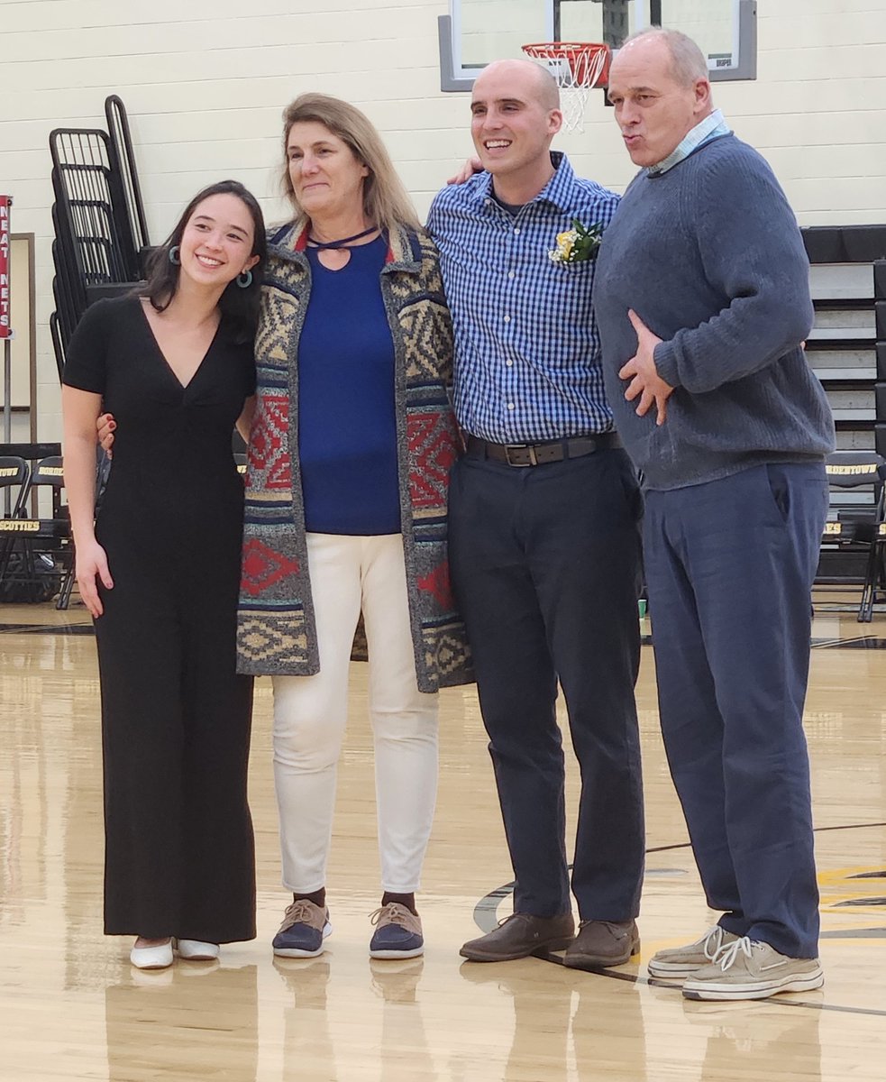 BRHSScotties's tweet photo. The 2024 Class of the BRHS Athletic Hall of Fame, all from the Class of 2013: Kelly Yanucil, Brandon Hudik &amp; Alexis McTamney...phenomenal then and amazing today! https://t.co/SAIctfL5Aw