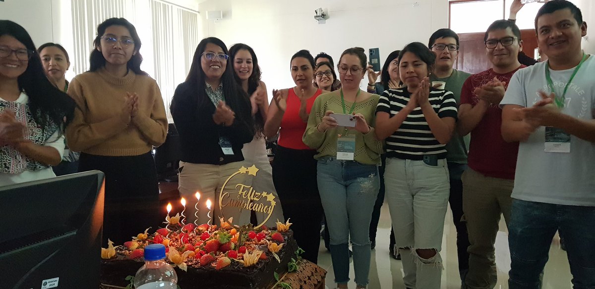 WJCuellar's tweet photo. A great end for an amazing workshop in #Amazonas, #Peru
Thanks to all instructors and to all students for their dedication (and the surprise birthday cake!). See you next time!

#Chachapoyayas #planthealth

@Cipotato @BiovIntCIAT_eng @untrm @CabanaNET https://t.co/POvbzlzWWh