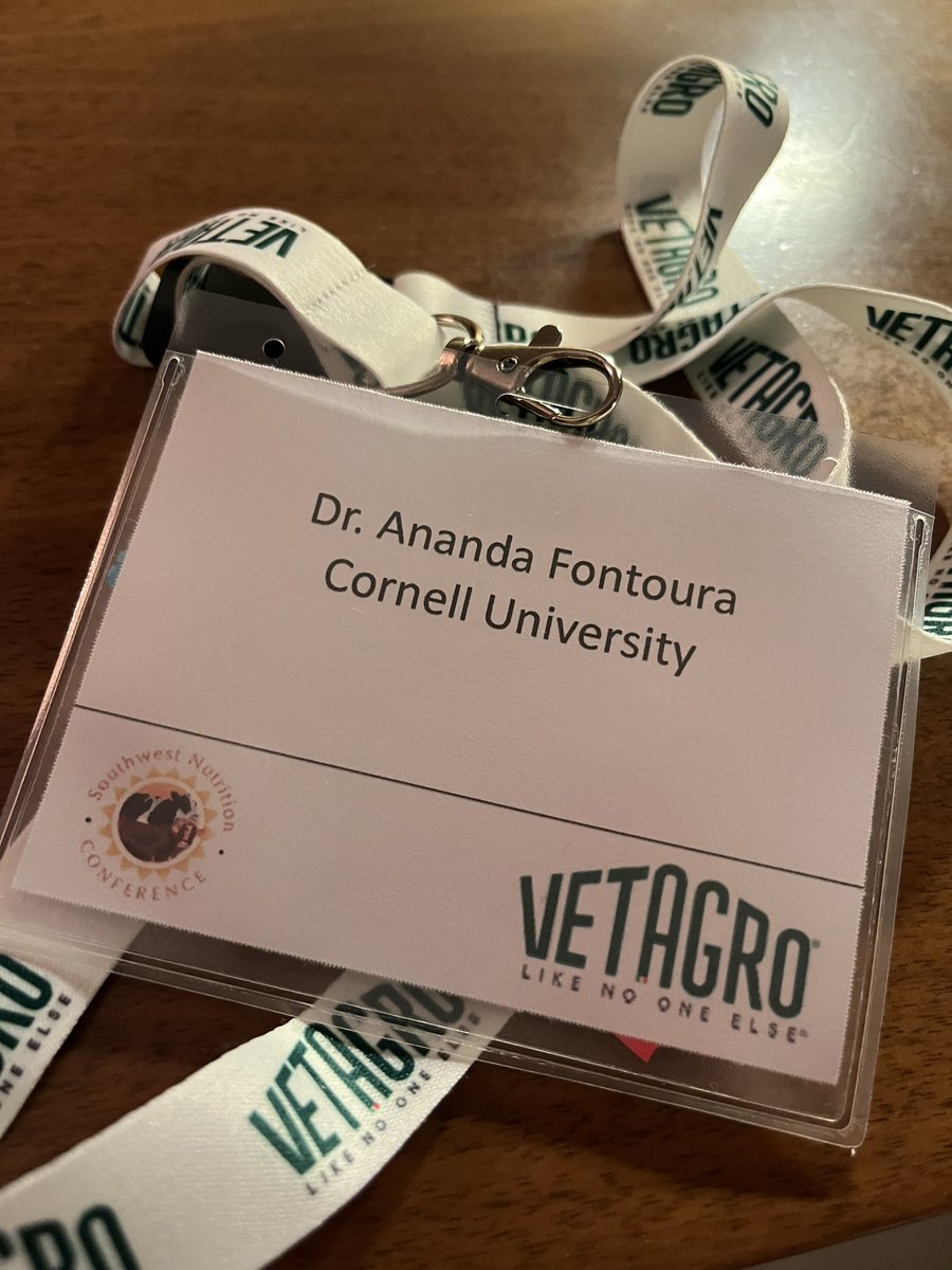 ask_Ananda's tweet photo. So grateful that yesterday I got the chance to share the stage at the pre-conference symposium #SWNC2024 with my former #McFaddenLab labmates @EduardoRicoER and #DrVictorSainzdeLaMaza, and with  #DrErminioTrevisi from @Unicatt 🙌🏽🐄🔥🧪 Thank you #Vetagro for the invitation! https://t.co/YKBTyW4fdB