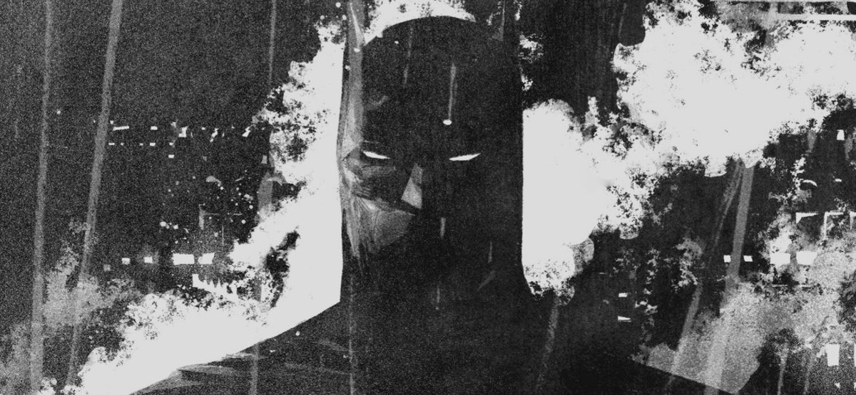 batmancurated's tweet photo. batman by mitch gerads https://t.co/dGt7VdVc25