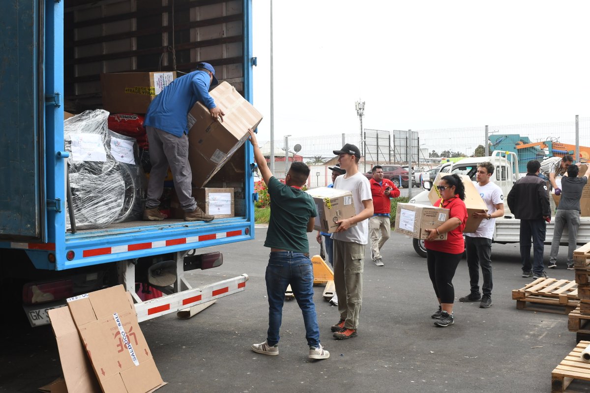 #Elqui Desde #LaSerena envían camión con ayuda a damnificados de la Región de #Valparaíso
Más detalles en tinyurl.com/22h4mdg6
