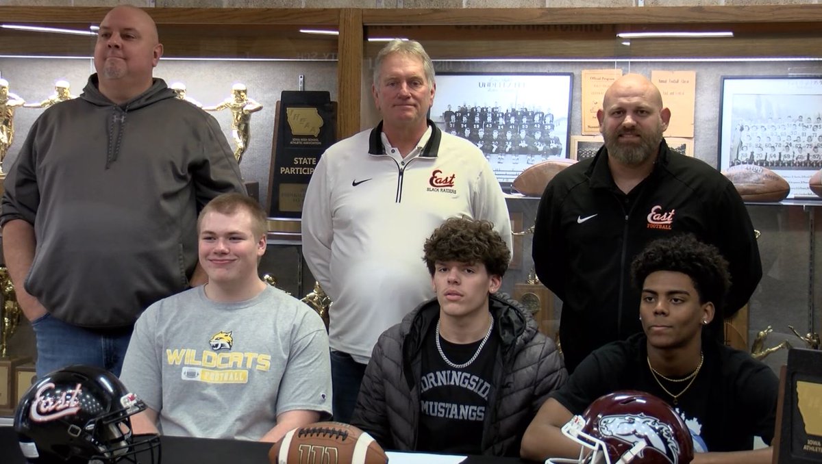 KCAU 9 SportsZone (@sportszonekcau9) on Twitter photo IT'S OFFICIAL!
Three more <a href="/sceastfootball/">BlackRaiderFootball</a> players will be taking their talents to the collegiate level, putting pen to paper at the <a href="/EHS_SCCSD/">East High School | Sioux City, IA</a> signing day!
WATCH HERE 🏈⬇️
siouxlandproud.com/sports/sioux-c… IT'S OFFICIAL!
Three more <a href="/sceastfootball/">BlackRaiderFootball</a> players will be taking their talents to the collegiate level, putting pen to paper at the <a href="/EHS_SCCSD/">East High School | Sioux City, IA</a> signing day!
WATCH HERE 🏈⬇️
siouxlandproud.com/sports/sioux-c…