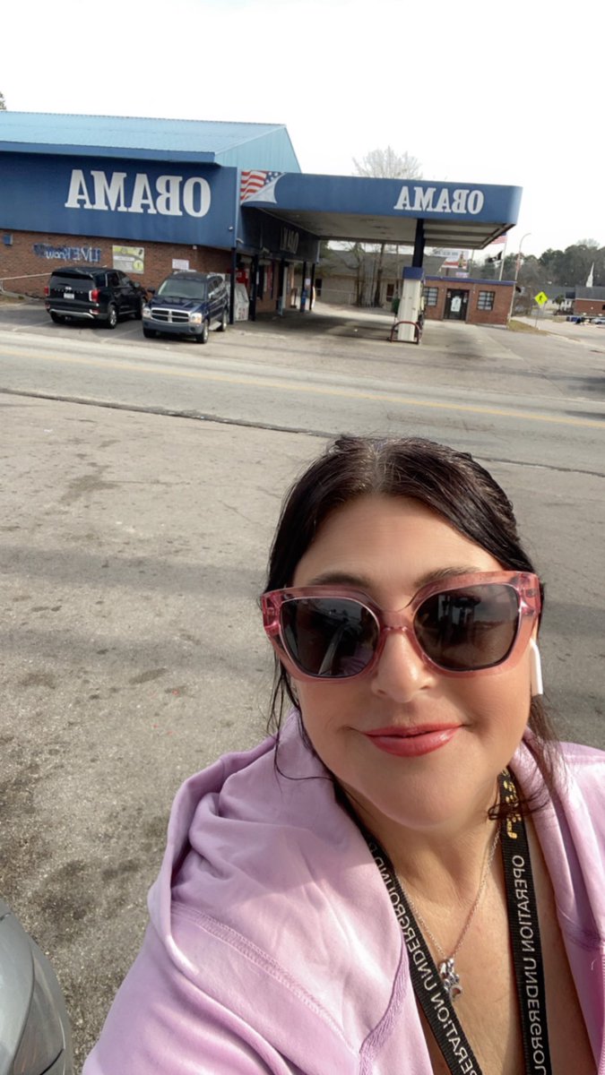 Joyouss0's tweet photo. Can you even call yourself a #Fan of @OfficialOPLive if you don’t find the best store ever when you’re so close to it? 🤣 I saw zero @RCSD but a man with 2 diff shoes on talked to me🤷🏾‍♀️ @OnPatrolNation @addy_pez @danabrams @thundacat830 #OPLive #OPL #OPLiveNation #TMVideo 😛 https://t.co/WP2Q79kGdD