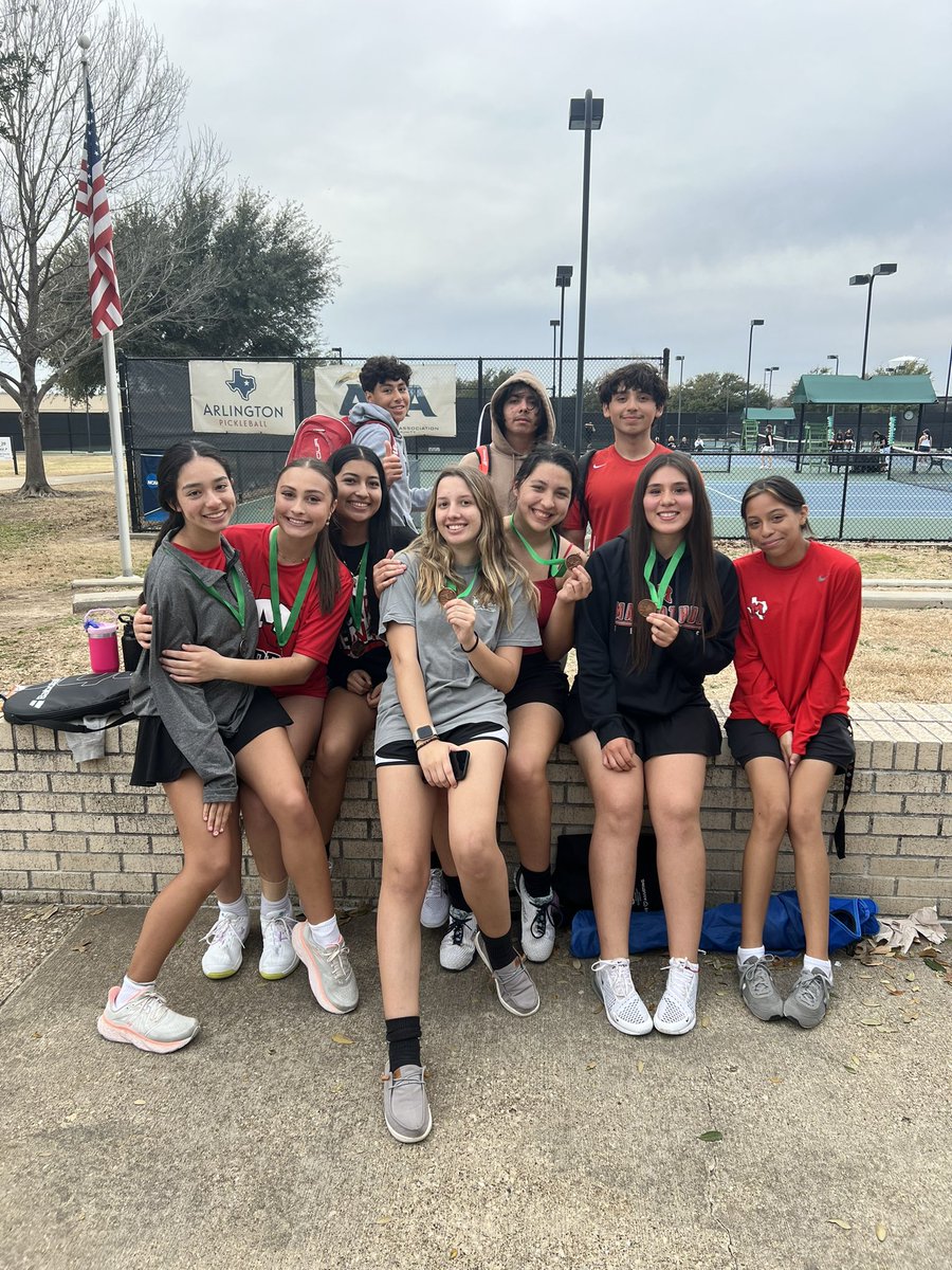 cardinal_mac's tweet photo. So so proud of our varsity team today! Lots of great gameplay and hard work on those courts today 😁 https://t.co/JNKSNcXrfs