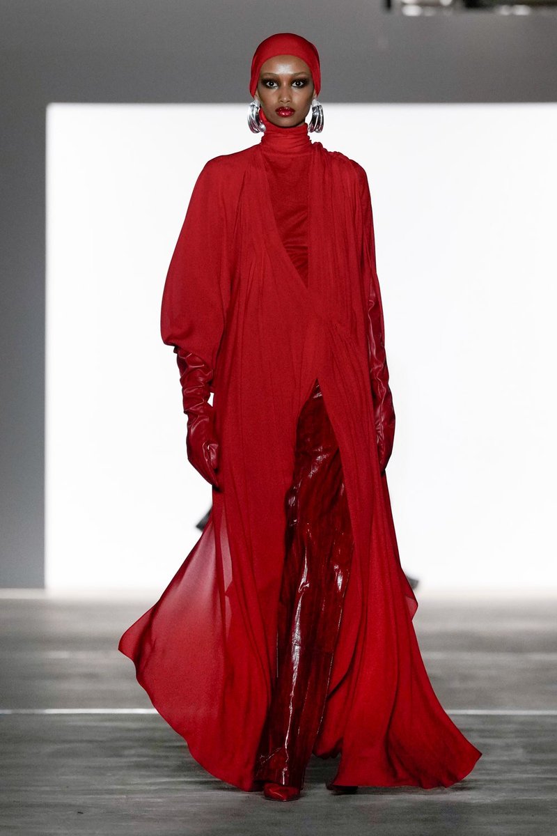 VogueRunway's tweet image. The #PrabalGurung fall 2024 collection has arrived. View the full collection: vogue.cm/bySoGRM