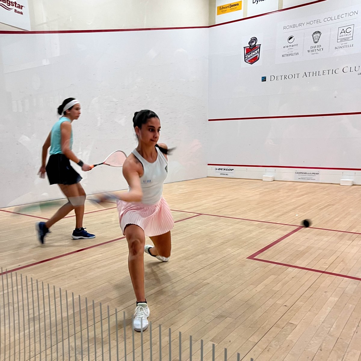 PSASquashTour's tweet photo. Result: @DAC_Detroit Pro Squash Classic Semi-Finals

🇪🇬 [3] @rowanelarabyy beats [1] @NouranGohar 🇪🇬 3-2: 9-11, 11-1, 1-11, 11-9, 11-8 (61m)

#DACProSquash https://t.co/WGz4ndpVS4