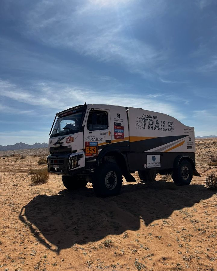 CompetitionSta's tweet photo. Le VOLVO FMX 633, sur cette étape 9, demain une boucle autour d'AL ULA avec des paysages à couper le souffle.
#rallye #dakar2024 #rallyeraid #dakar #w2rc #fia #assistance #rallyraidassistance #stacompetition #zahidgroup #zahidtractor #cvdzahidtractor #volvotrucks #saoudiarabia https://t.co/hmBxyJr8f6