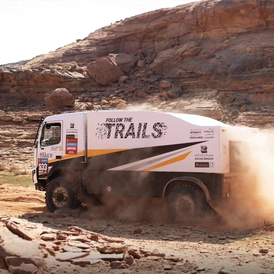 CompetitionSta's tweet photo. Le VOLVO FMX dans la boucle autour d'ALULA avec des paysages à couper le souffle...STACOMPETITION...DKR24...
#rallye #dakar2024 #rallyeraid #assistance #rallyraidassistance #stacompetition #zahidgroup #zahidtractor #cvdzahidtractor #volvotrucks #saoudiarabia https://t.co/OkcLG1ZzhS