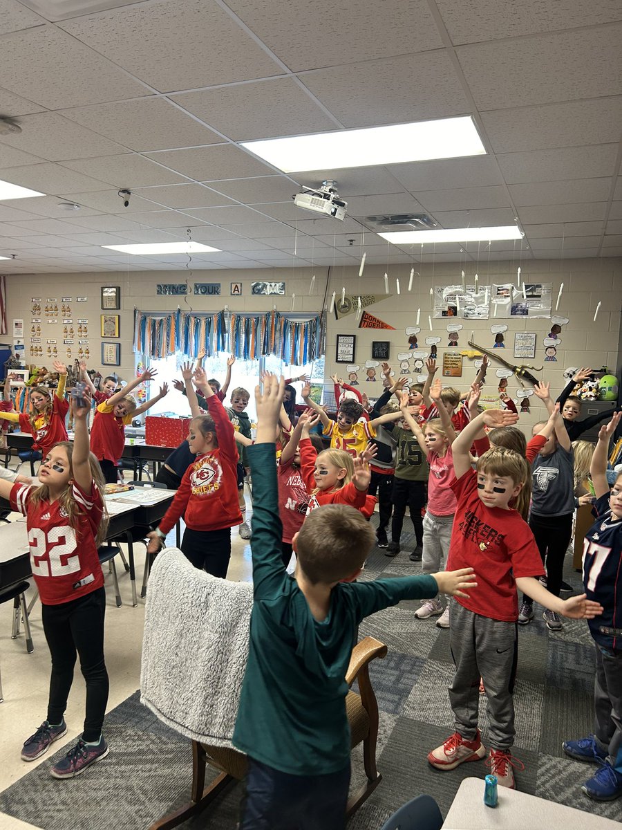 LexiHolland2's tweet photo. We’re ready for Sunday! 🏈 #freemanfalcons https://t.co/toCwbbuwqx