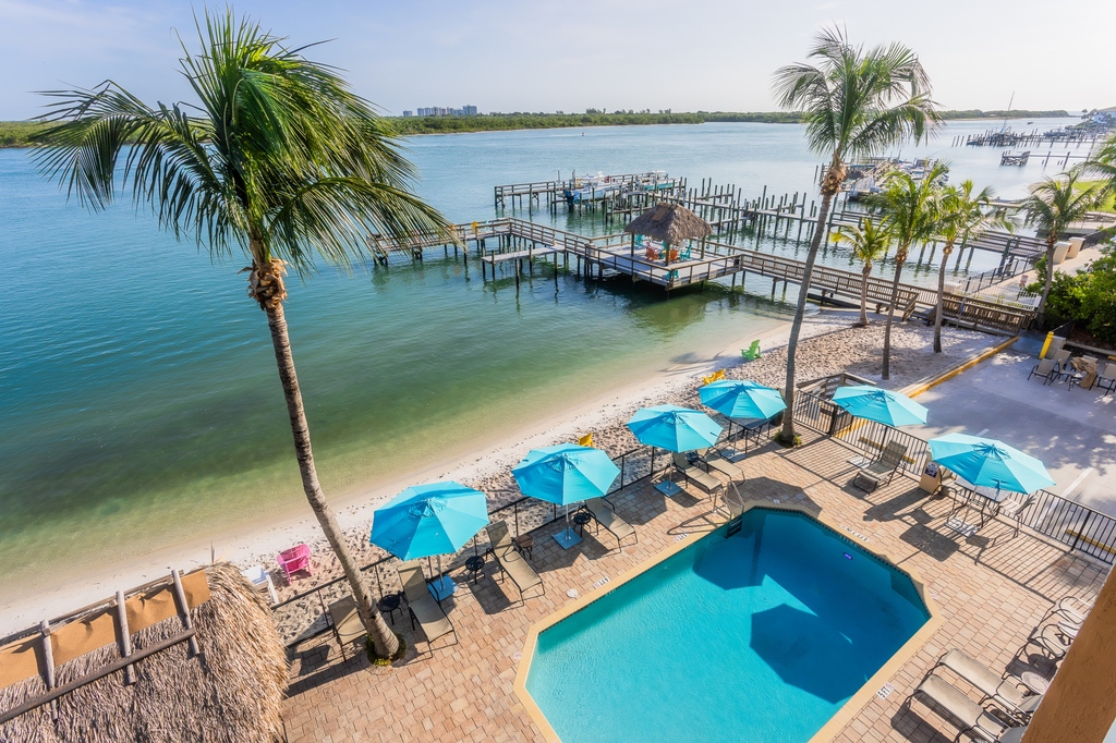 VisitStLucie's tweet photo. Vacation dreams come true: stay waterfront, soak in the inlet view, and let St. Lucie steal your heart this spring. ๐๐
Check out all of our hotel deals here: https://t.co/aloKGkGVsv
๐Hutchinson Island Plaza Hotel & Suites
#WaterfrontEscape #VisitStLucie https://t.co/RSDUjPlhSW