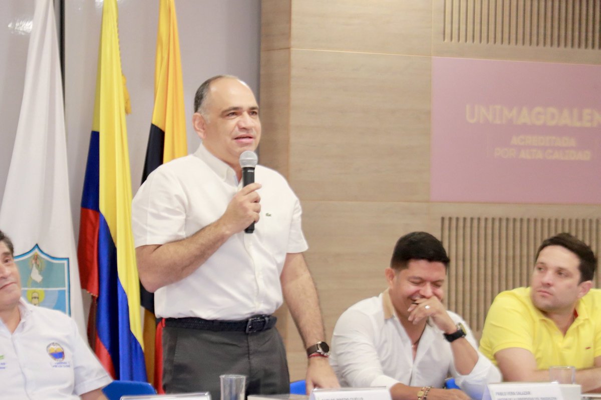 CarlosPinedoC's tweet photo. Con un hecho histórico y después de 16 años, hemos firmado un Convenio Marco de Cooperación con la @Unimagdalena para trabajar en sinergia durante los próximos años por el desarrollo de la ciudad, 'Sembrando la Santa Marta de los próximos 500 años'. ¡Avanzamos! #SantaMartaNosUne https://t.co/gNzDkiNdch