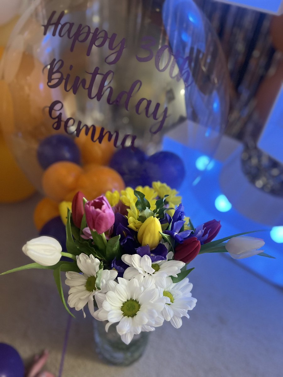gemharbi4's tweet photo. Thank you too @IonaMccroary for my beautiful flowers… 30th birthday and best PT recognising it 🌷🌼#etivehouse  not forgetting @autismprovision with the personalised glass and bottles! https://t.co/jMESYgohLX