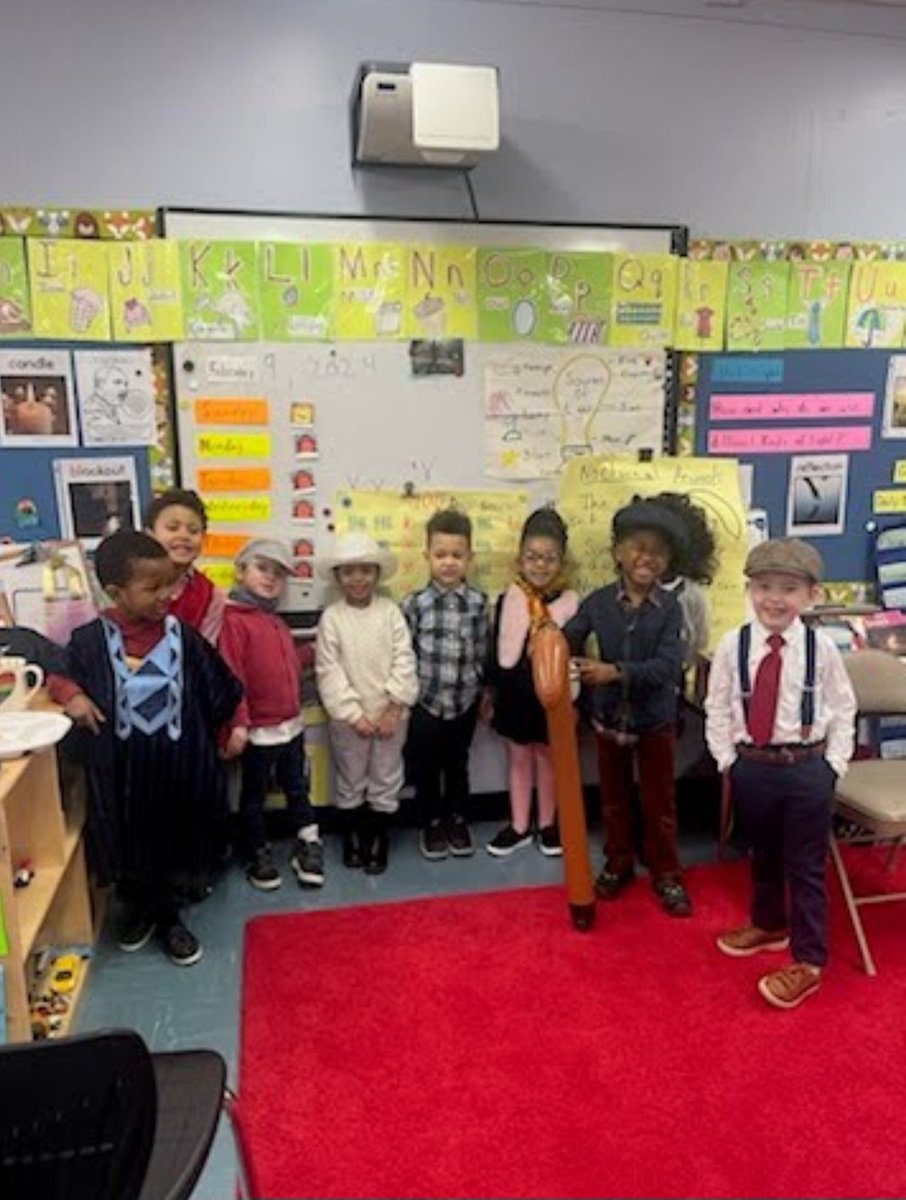 PS241BK's tweet image. We're 100 days smarter!

#100thdayofschool #100dayssmarter #100daysofschool