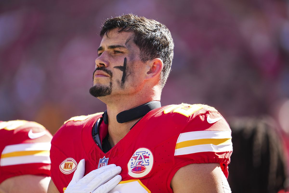 FCA representation in Super Bowl LVIII 🕺🏈; Brock Purdy (49ers QB), Clark Hunt (Chief's Owner), Anthony Lynn (49ers assistant/RB coach), and Drue Tranquill (Chiefs linebacker) have all been a part of FCA in some way! 🤩 #fcateam #God #superbowl2024

🏈 <a href="/sports_spectrum/">Sports Spectrum</a>