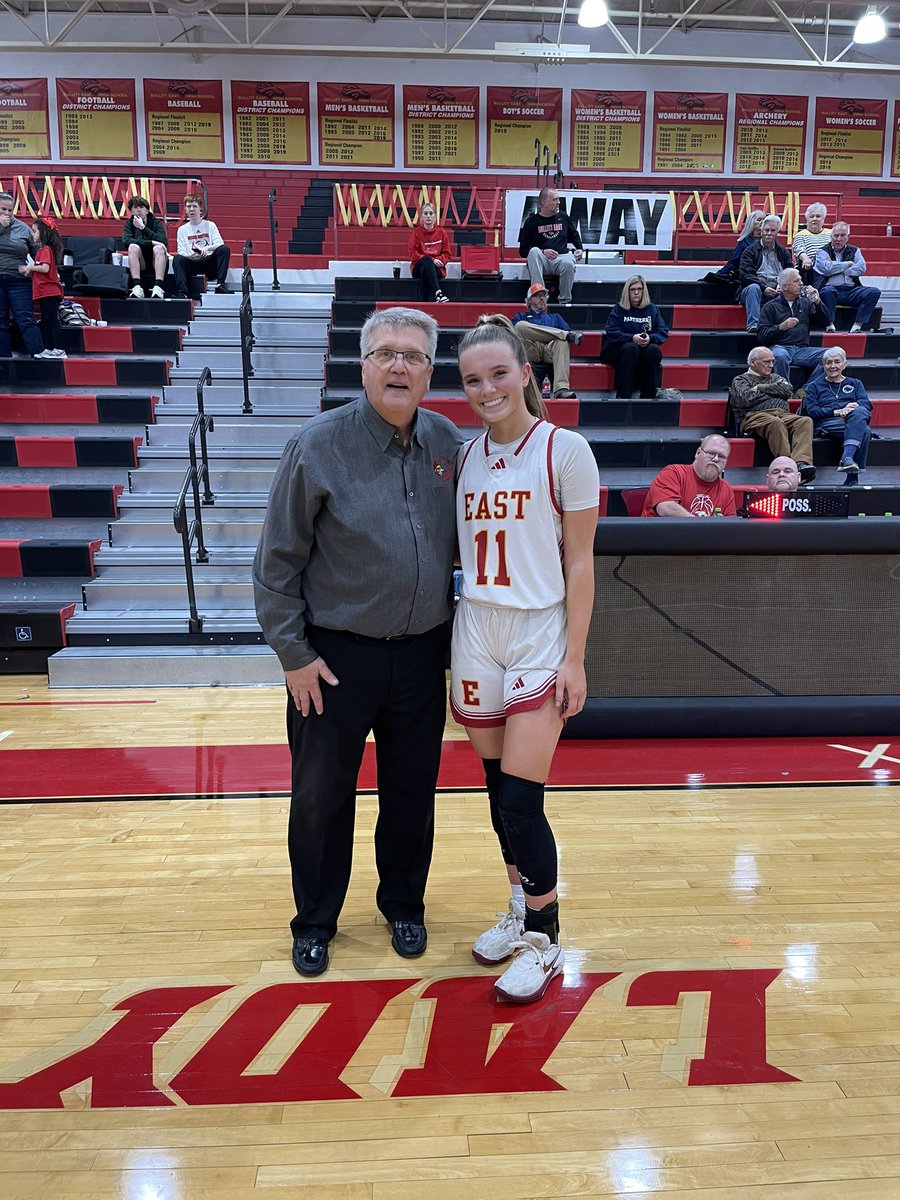 AthleticsBehs's tweet photo. Congrats to @annna_rodgerss as she scored her 1000th point in tonight’s game against Elizabethtown. Great job, Anna!!!! https://t.co/RfTnuJ6tfx