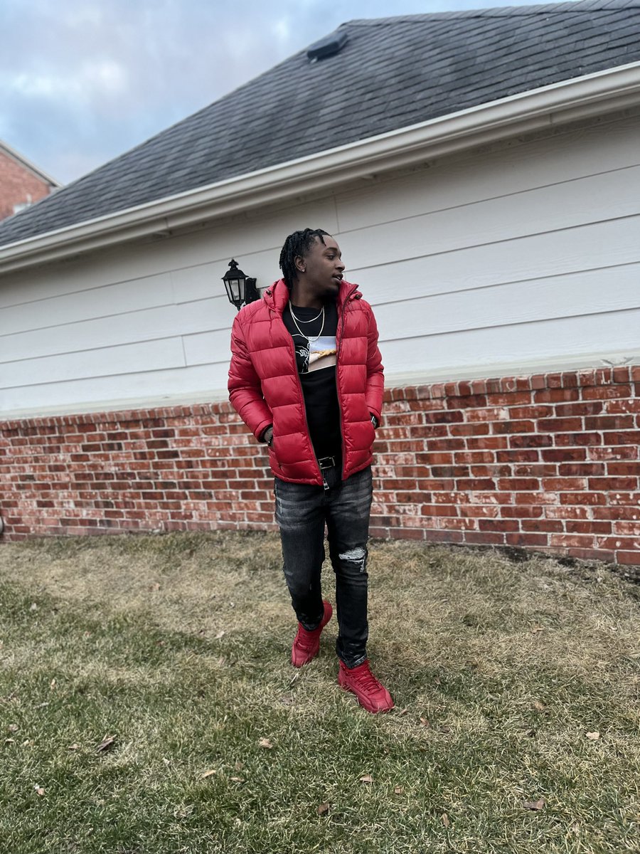 Baby_Jones13's tweet photo. From where I’m standing I can see my angels smiling👼💙💙 Happy birthday to me 2️⃣4️⃣👑
#LLKEITH #LLKYRA #LLGPA https://t.co/kvqVGUqhI8