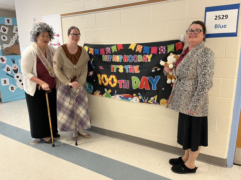 MrsMackeysClass's tweet image. We had an amazing 100th day of Kindergarten!