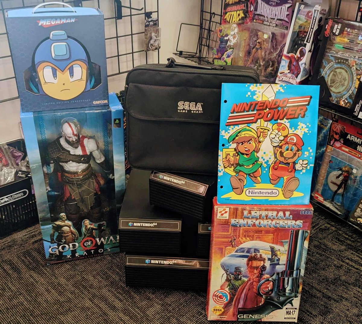BoomBoomGames85's tweet image. Assortment of new items hitting the floor!