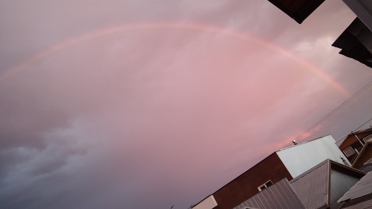 Una tormenta siempre deja algo lindo 😍...
#RioBueno
#Regiondelosrios
@RedGeoChile 
#tormenta
#arcoiris 
#chile