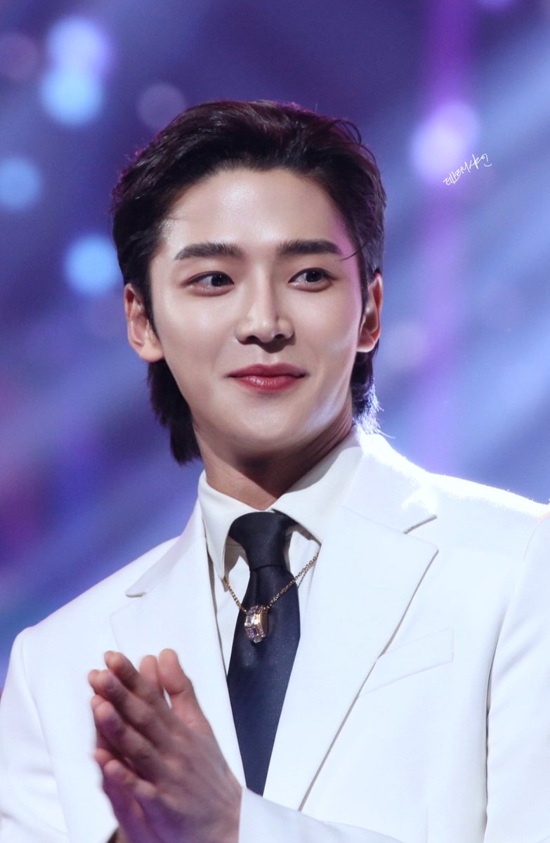 데스띠니_ᴍᴏᴏɴꜱʜɪɴᴇ tweet media