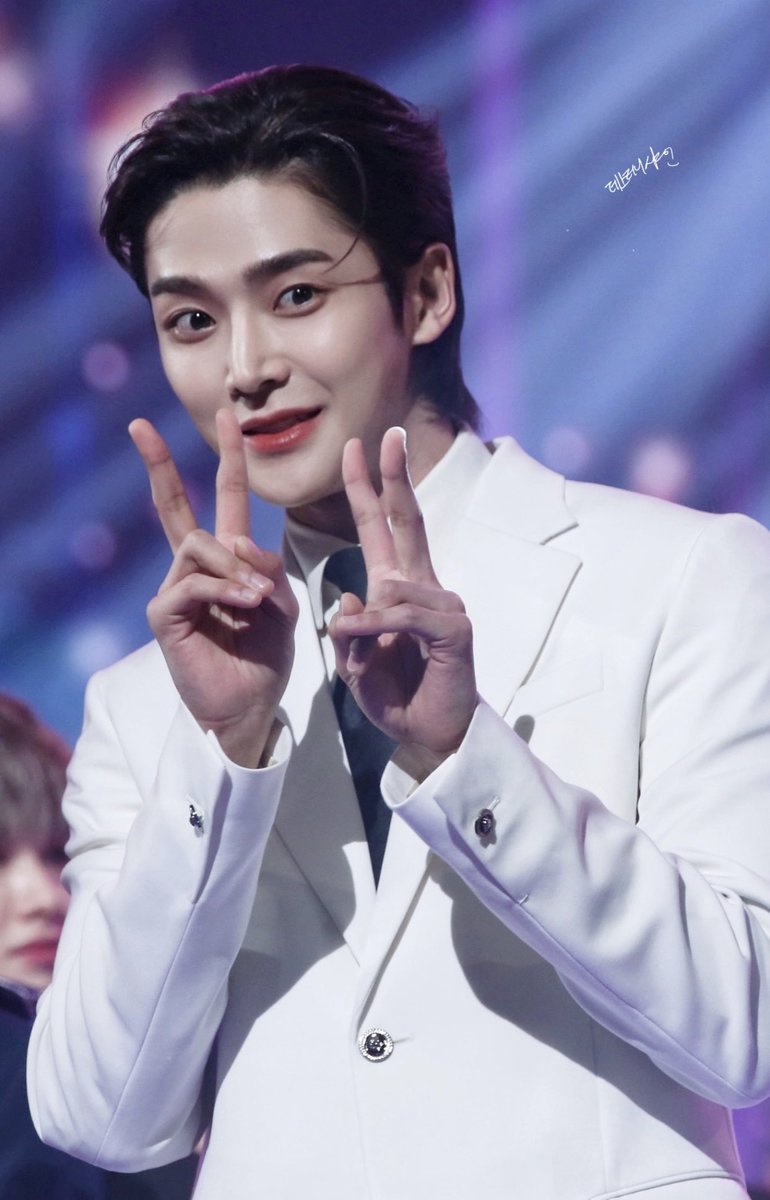 데스띠니_ᴍᴏᴏɴꜱʜɪɴᴇ tweet media
