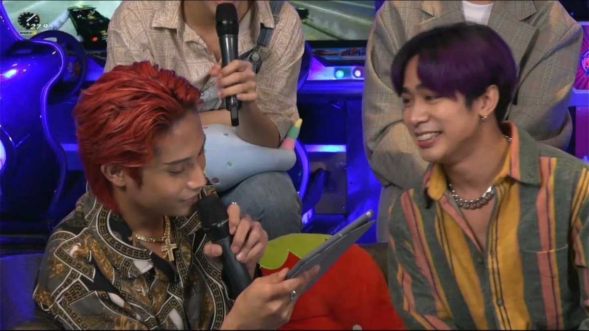 。
  ｏ
    ○
╭◜◝  ͡  ◜  ͡  ╮      ╭◜◝  ͡  ◜◝  ͡  ◝╮
(  thinking  )     (       about      )
╰◟◞  ͜  ╭◜◝  ͡ ◜◝  ͡  ◝  ͡  ╮◞◟◞ ╯
 　 　  (         joken         )
 　　    ╰◟◞  ͜  ◟◞  ͜  ◟◞ ╯