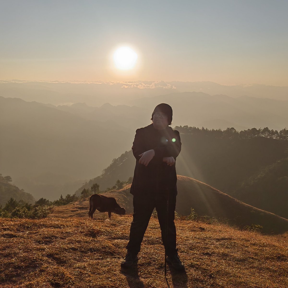 Jei0629's tweet photo. See that? Wherever the light of the sun reaches, that's ours - Simba. Son Chaeyoung. Baby cub. ๐โฅ๏ธ
#MountUlap
#NewProfilePic https://t.co/g70oN73Cf9