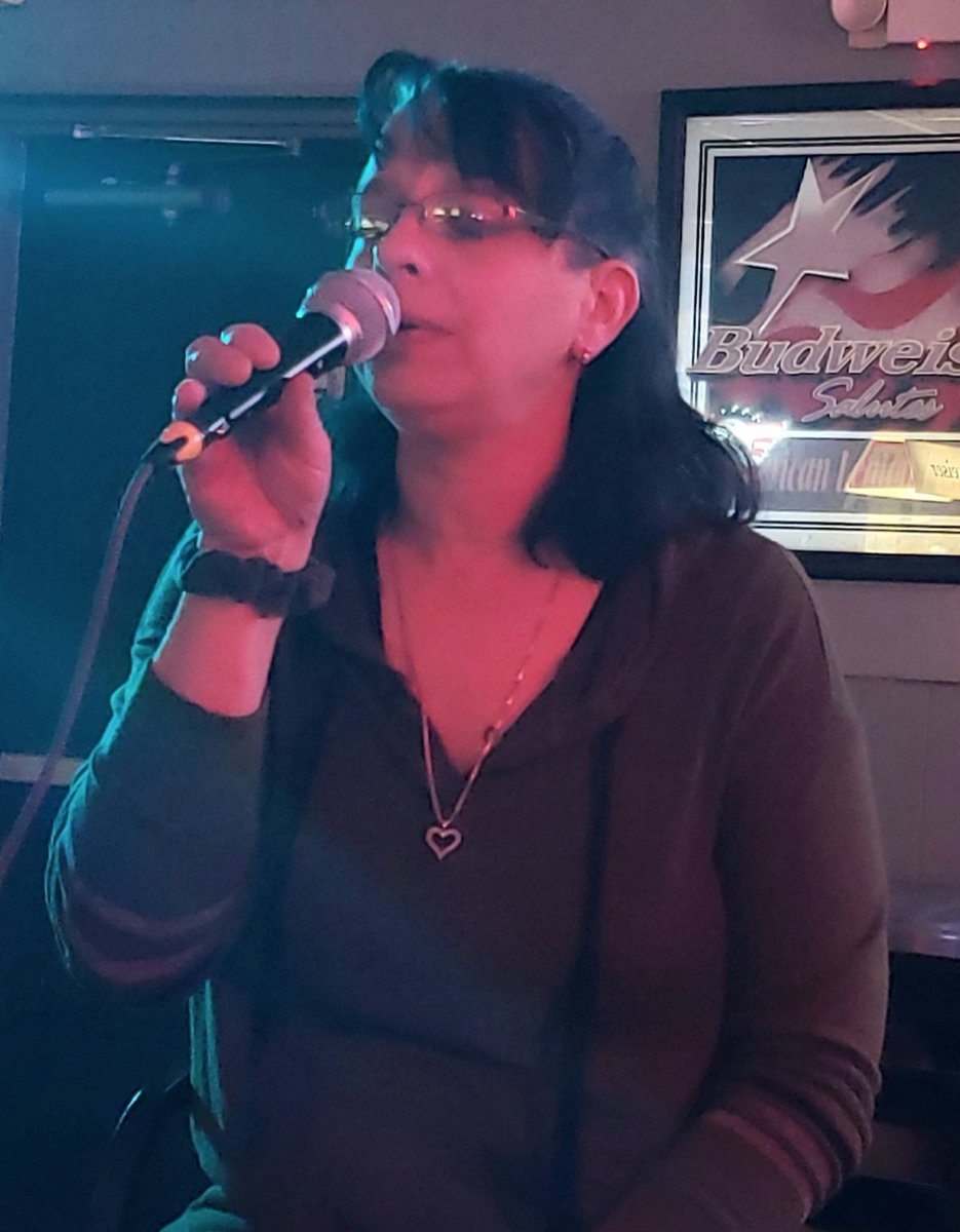 NeonSerenade's tweet photo. Tabetha singing with 3 Shot Karaoke tonight at The Club At The Legion https://t.co/MuVeVVYTPc