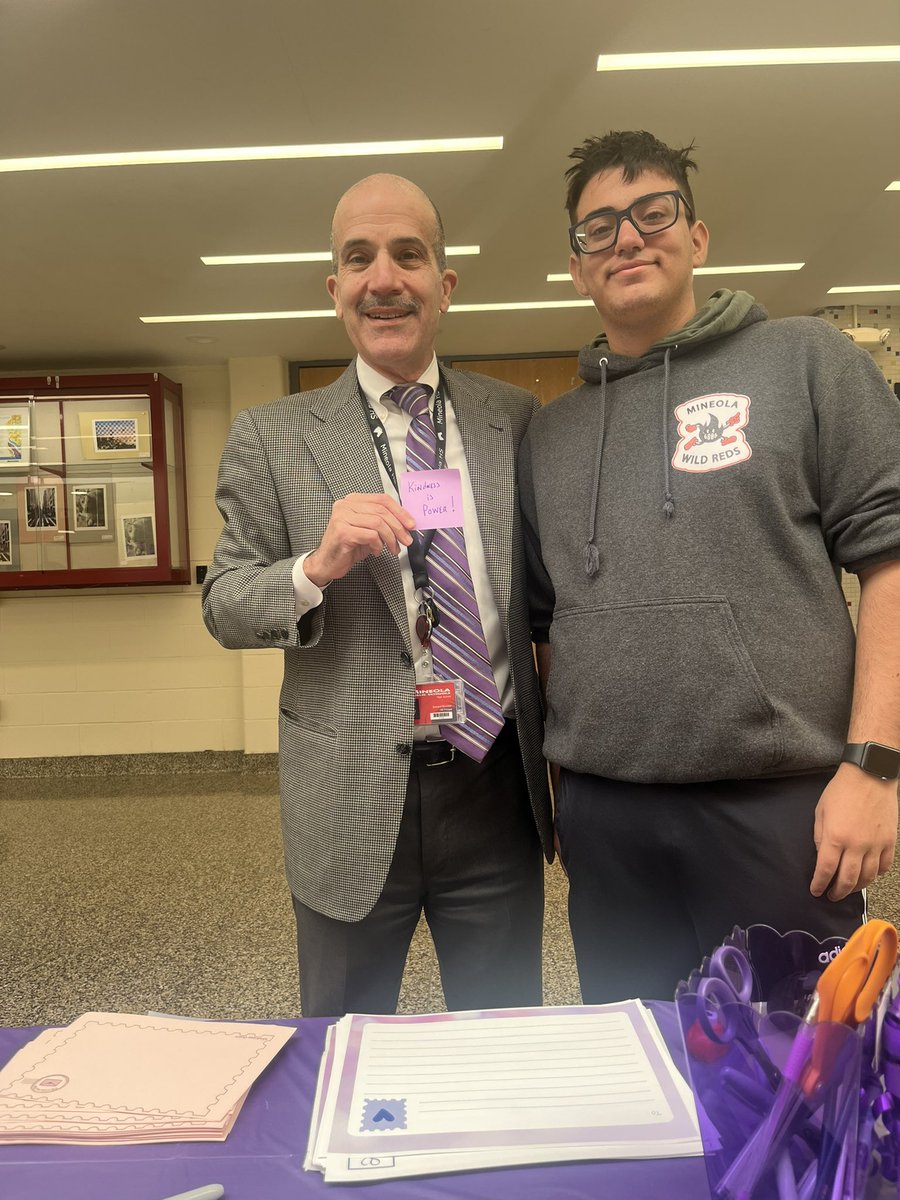 Suzy Moeller tweet media