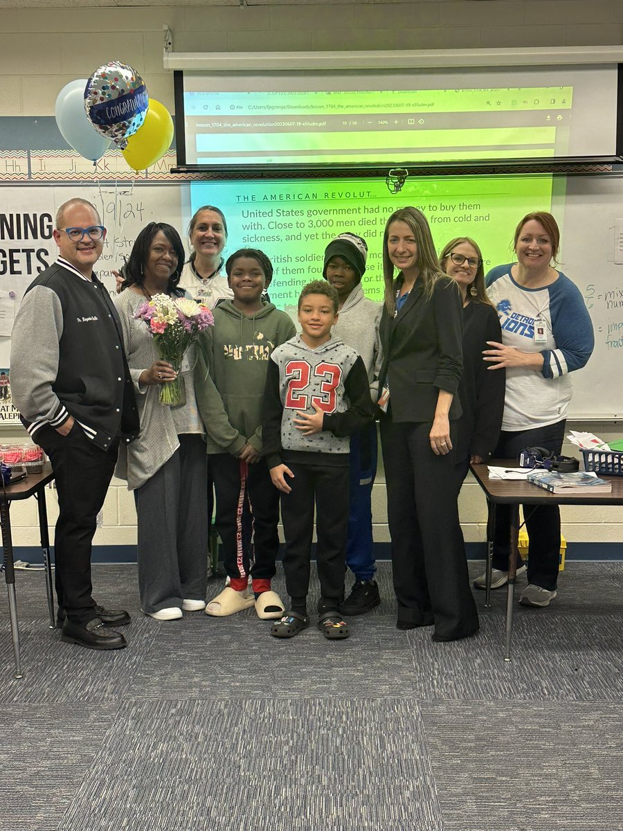 Congratulations to Frenchie Rollins on receiving the Crystal Apple Award! I'm so proud of @Sunrisevcs’s stellar Intermediate EBD teacher. Her creativity and compassion in reaching her students is inspirational. @volusiaschools